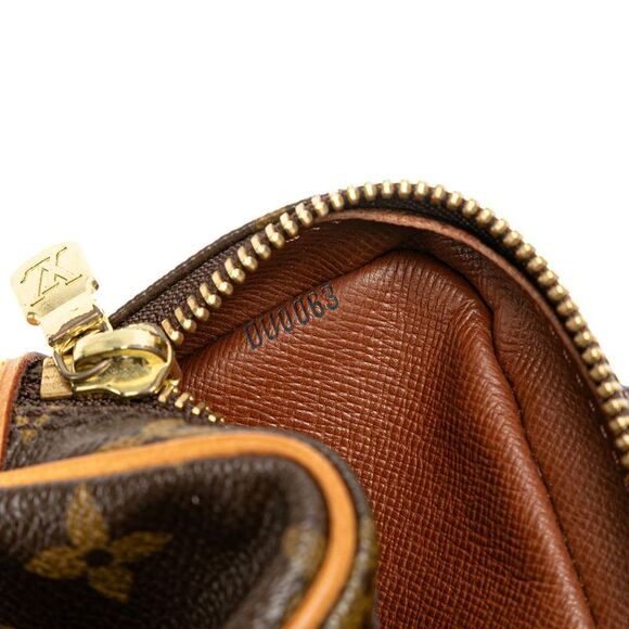 Pre Loved louis vuitton Women Brown Crossbody Bags - Picture 6 of 8